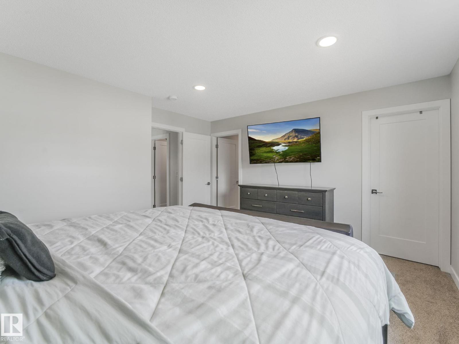 7808 174 AV NW - 48