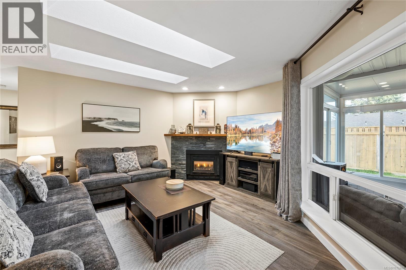 1605 Sharon Pl - Image 2