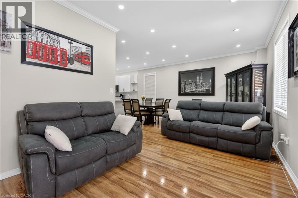 33 PANORAMA Way - 11