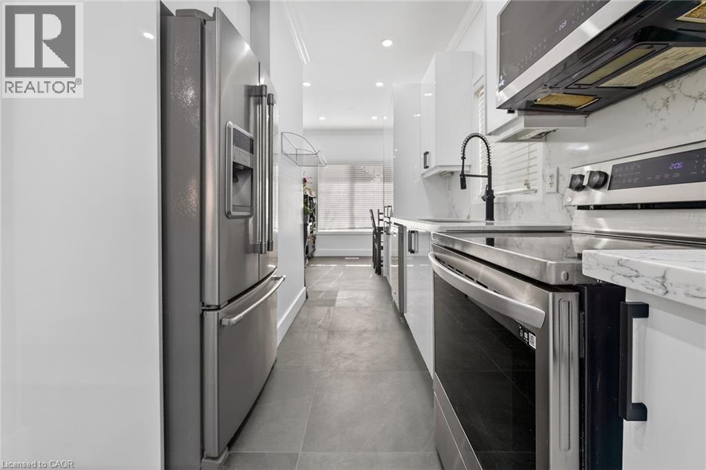 33 PANORAMA Way - 15