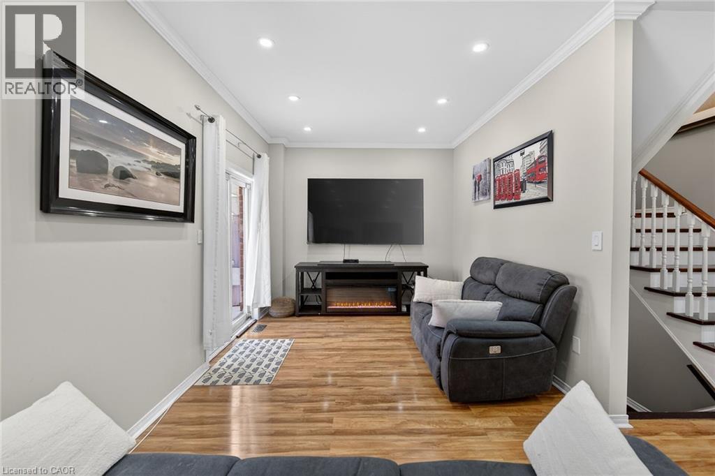 33 PANORAMA Way - 8