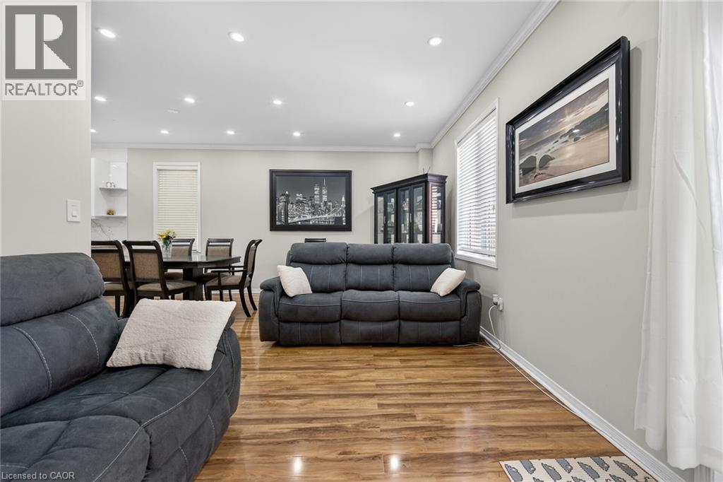 33 PANORAMA Way - 10