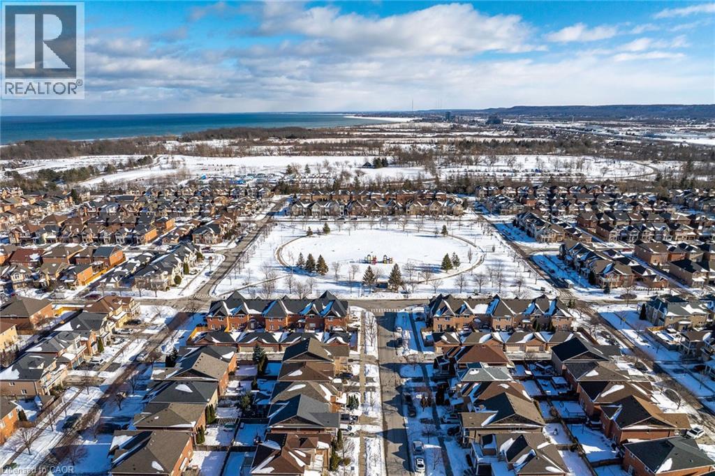 33 PANORAMA Way - 47