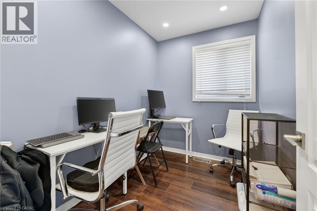 33 PANORAMA Way - 30
