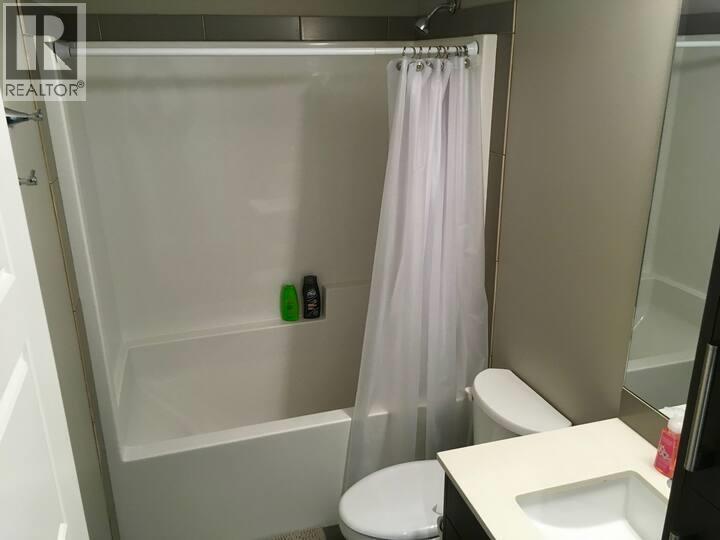 435 925 Leon Avenue, Kelowna