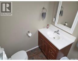 204 Railway Avenue S, Middle Lake, SK S0K2X0 Photo 31
