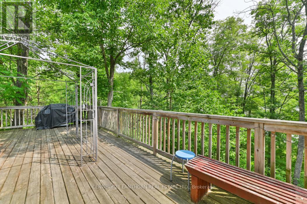 656 A YARROW LANE - 28