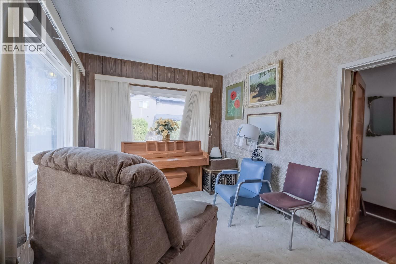 836 GOVERNMENT Street, Penticton