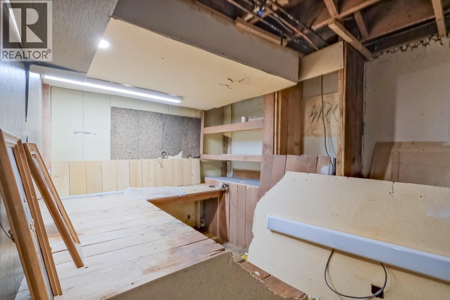 836 GOVERNMENT Street, Penticton