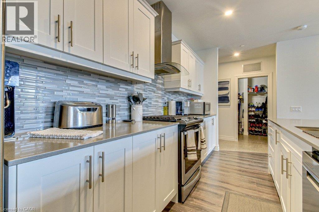 38 HARBOUR Street Unit# 214, Port Dover, Ontario, N0A1N0 — Photo 5