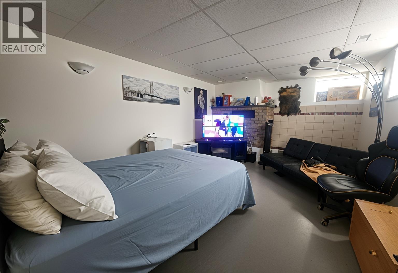 Photo 10 of 10 — 411 S LYON STREET · Prince George, BC