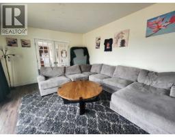 Kitchen - 411 S Lyon Street, Prince George, BC V2M3K9 Photo 6