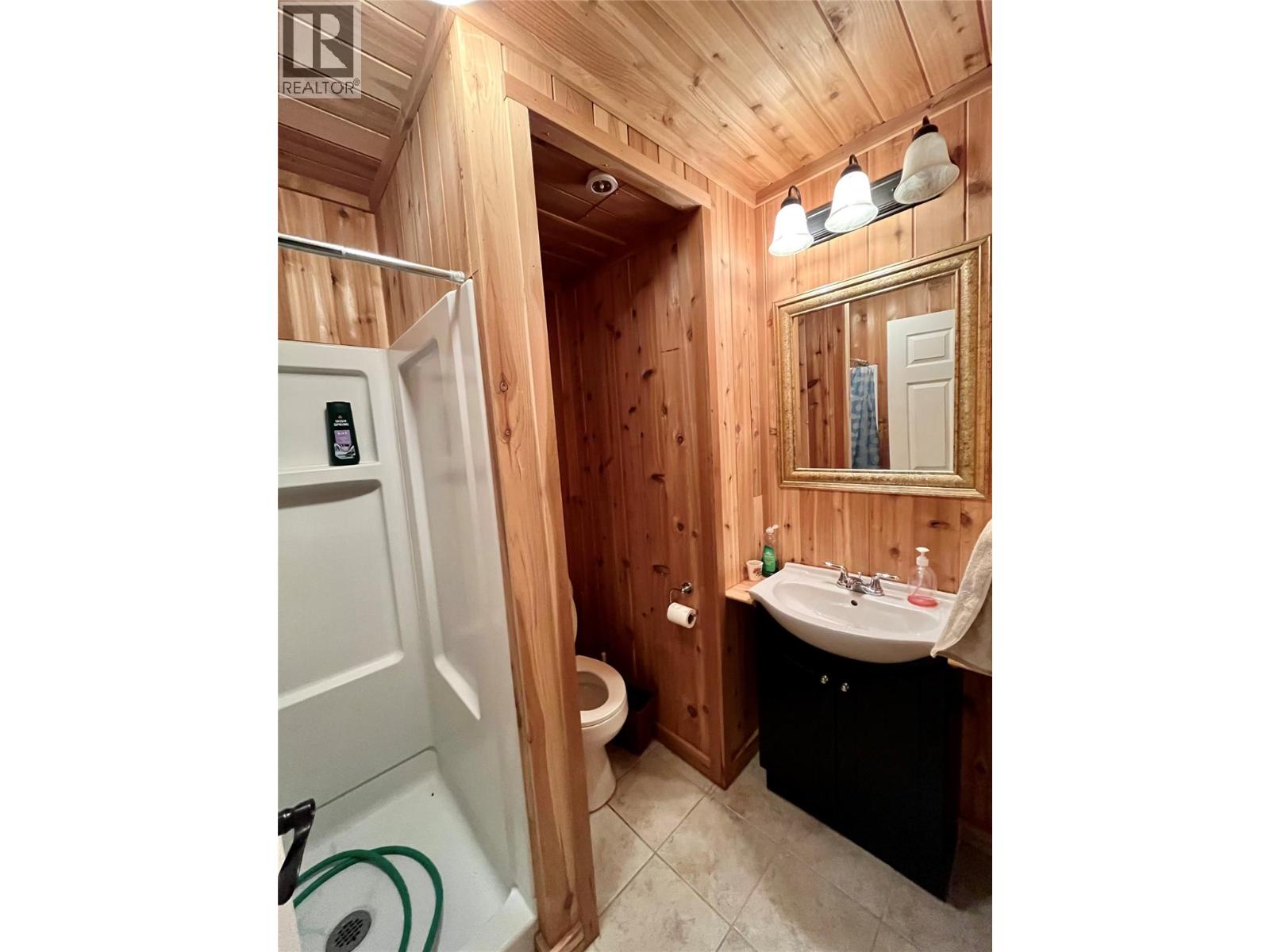 212 Maple Street - 16