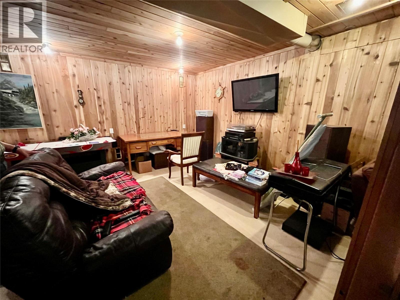 212 Maple Street - 14