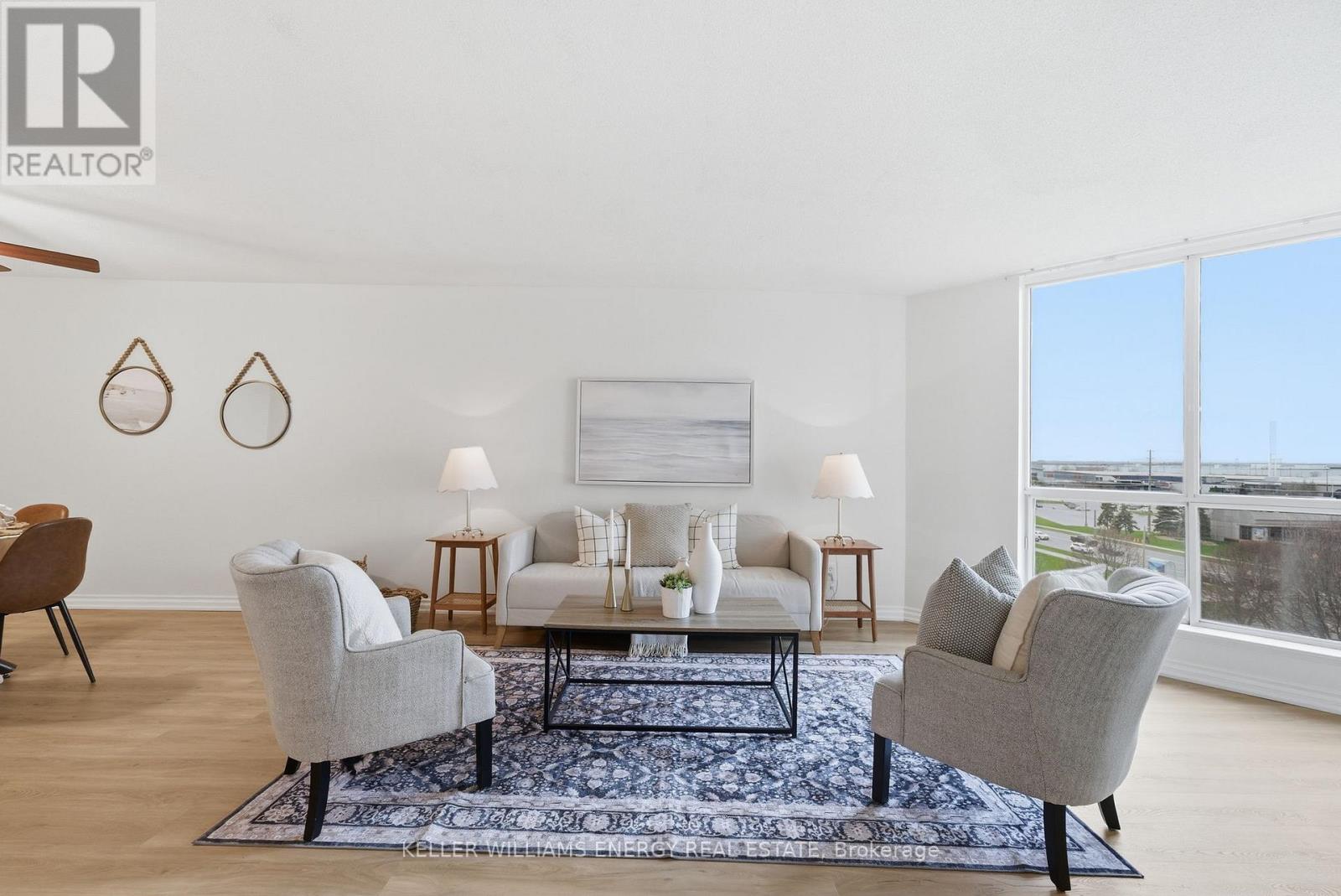 610 - 360 WATSON STREET W