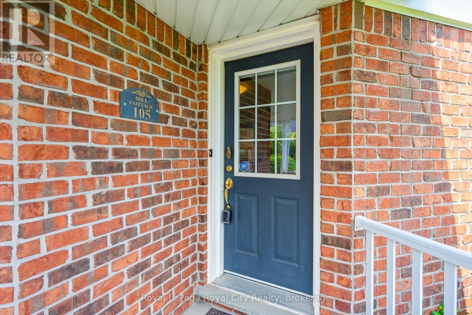 105 RIVERWALK PLACE - Image 3