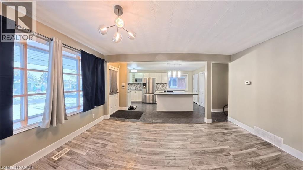 61 BOSWORTH Crescent Unit# Upper, Kitchener, Ontario, N2E1Y9 — Photo 4