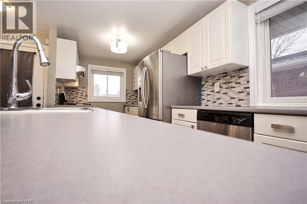 61 BOSWORTH Crescent Unit# Upper, Kitchener, Ontario, N2E1Y9 — Photo 14