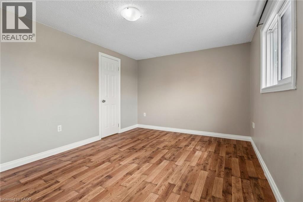 62 CORBETT Drive, Barrie, Ontario, L4M5V2 — Photo 17