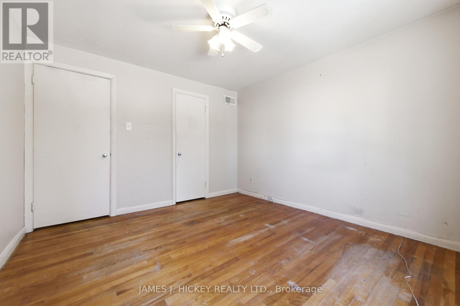 34 FARADAY CRESCENT — photo 24