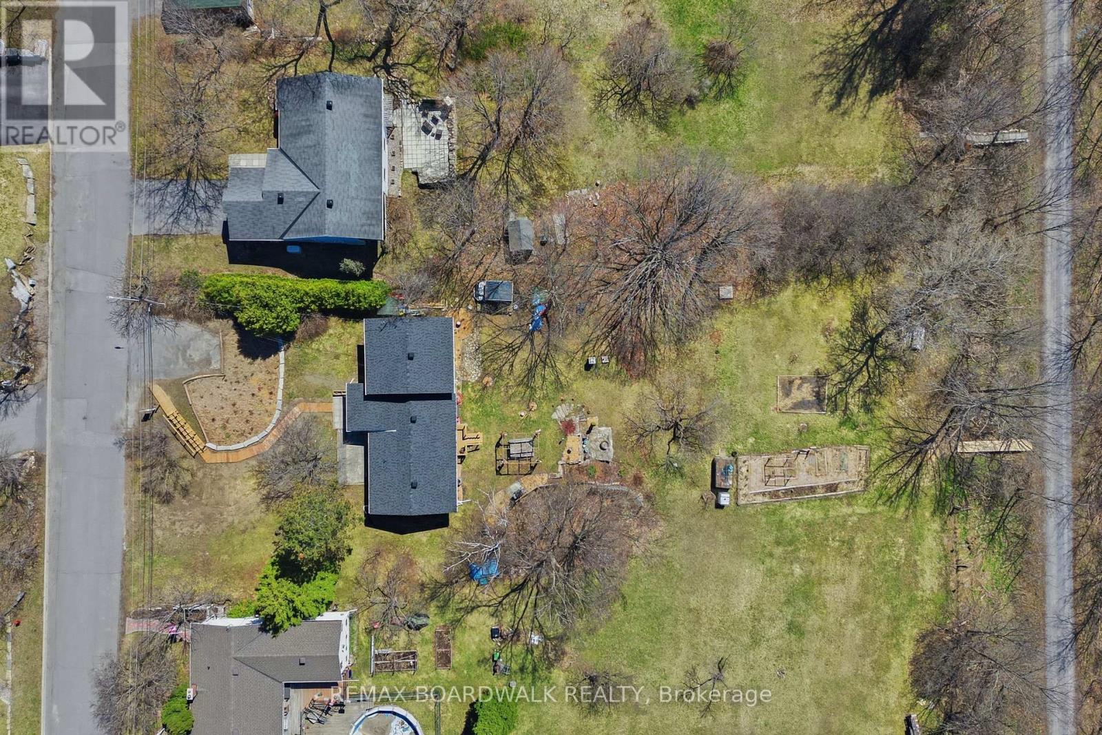 256 MITCHESON STREET — photo 29