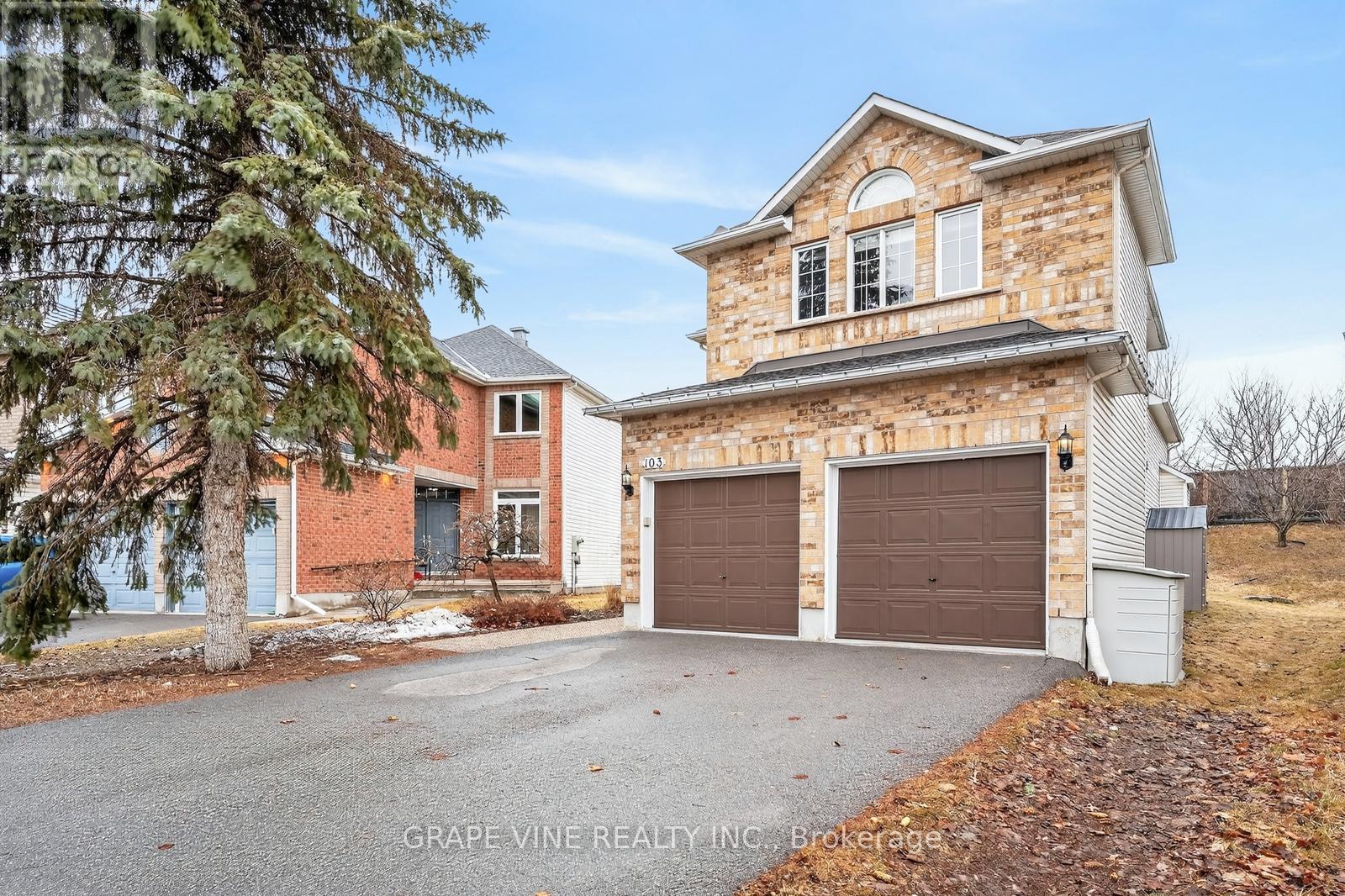 103 ROWALLEN PLACE - 3
