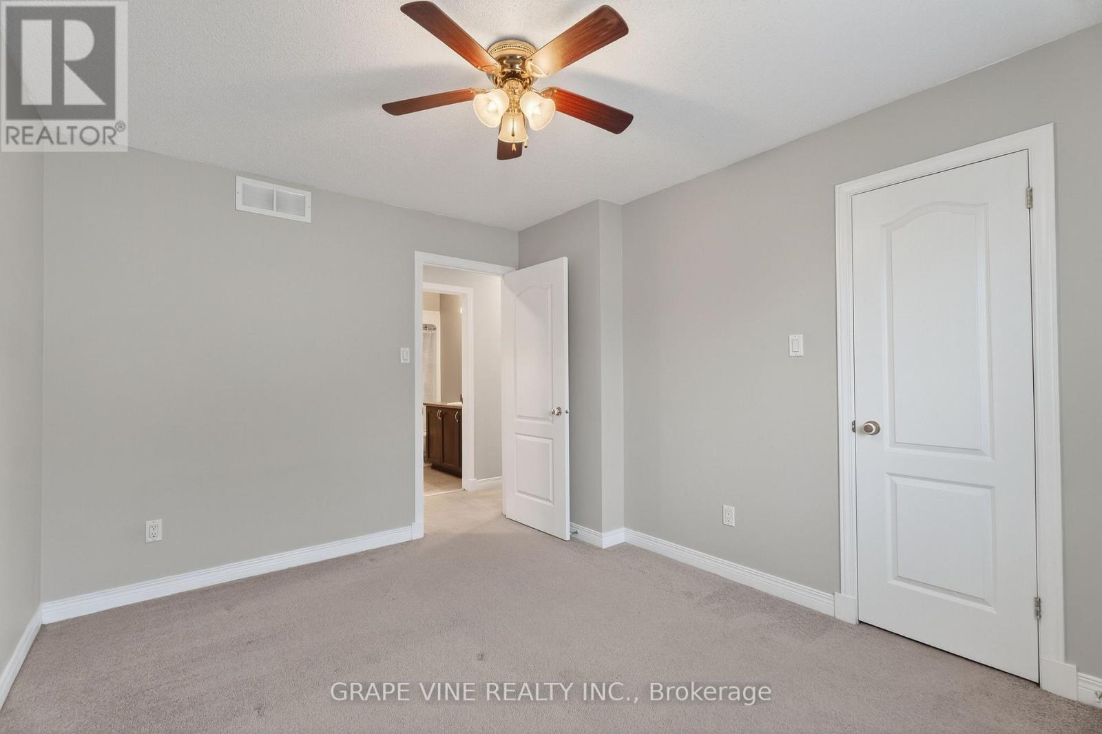 103 ROWALLEN PLACE - 38