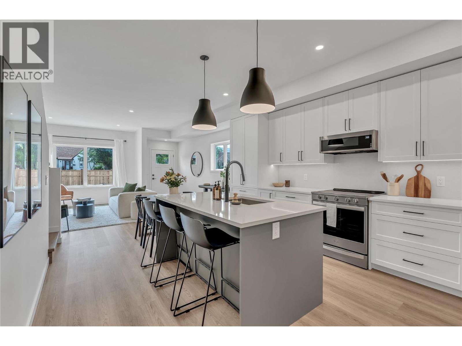 #102 695 Victoria Drive - 2