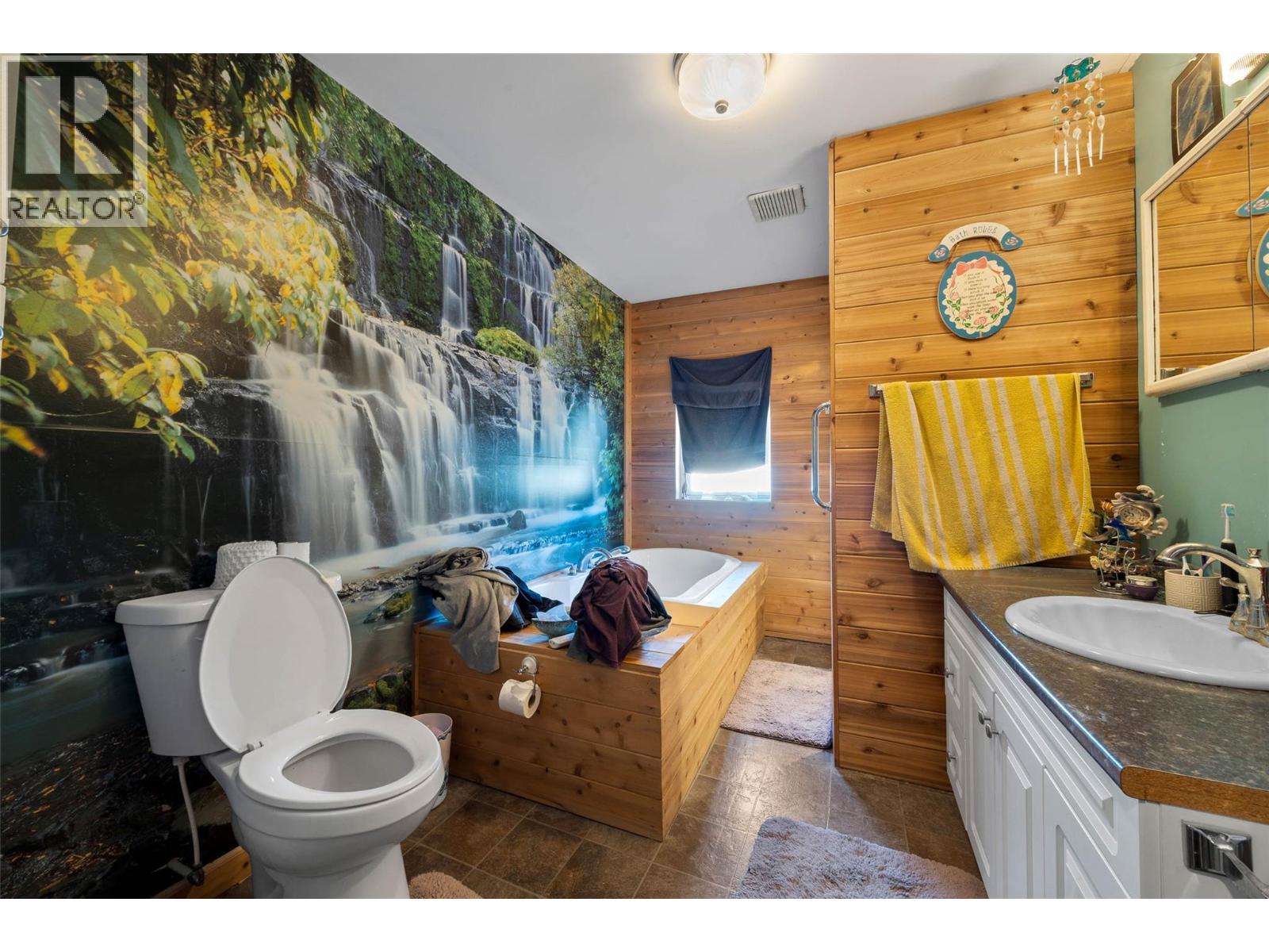 1029 Raft River Road, Clearwater