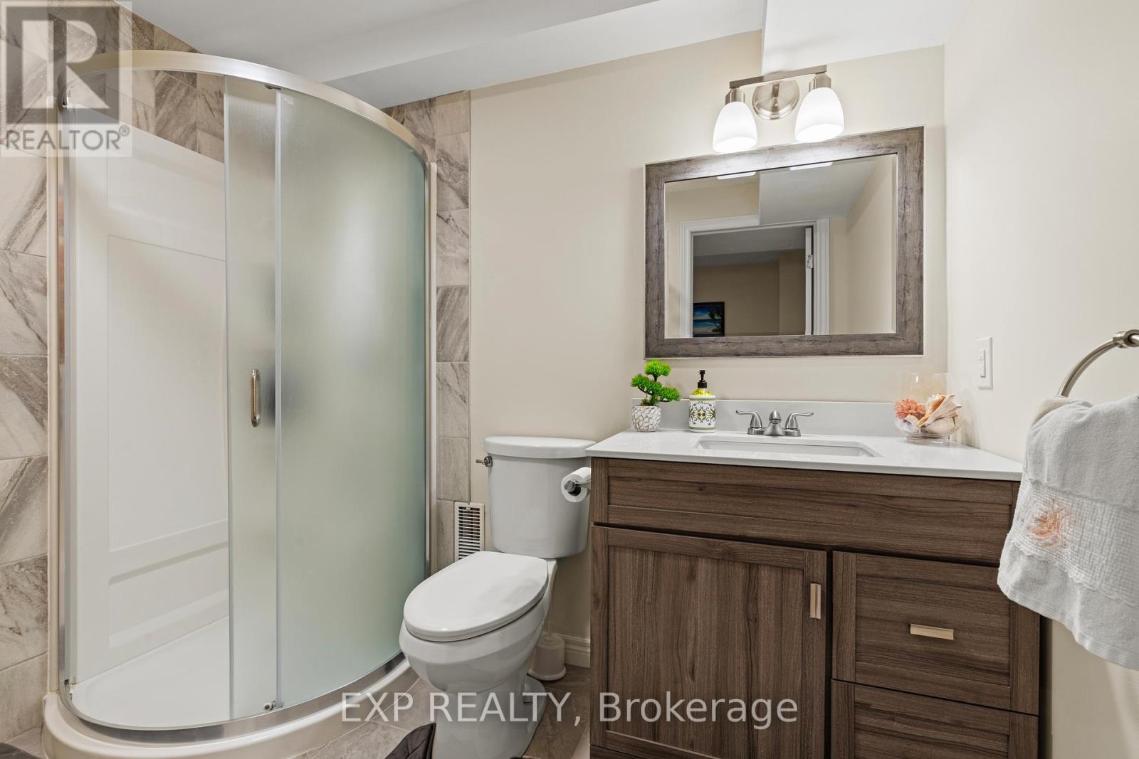 226 WESTWOOD AVENUE - 24
