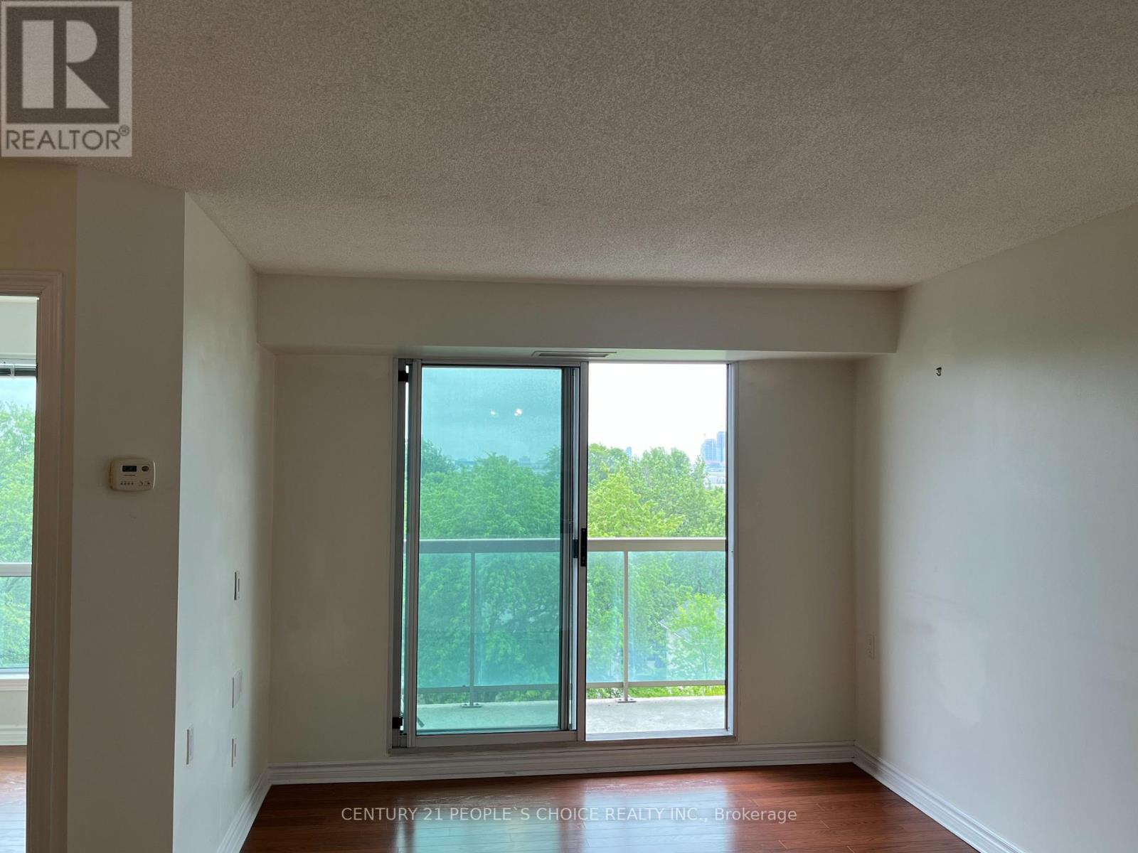 #603 935 SHEPPARD AVENUE W - 15