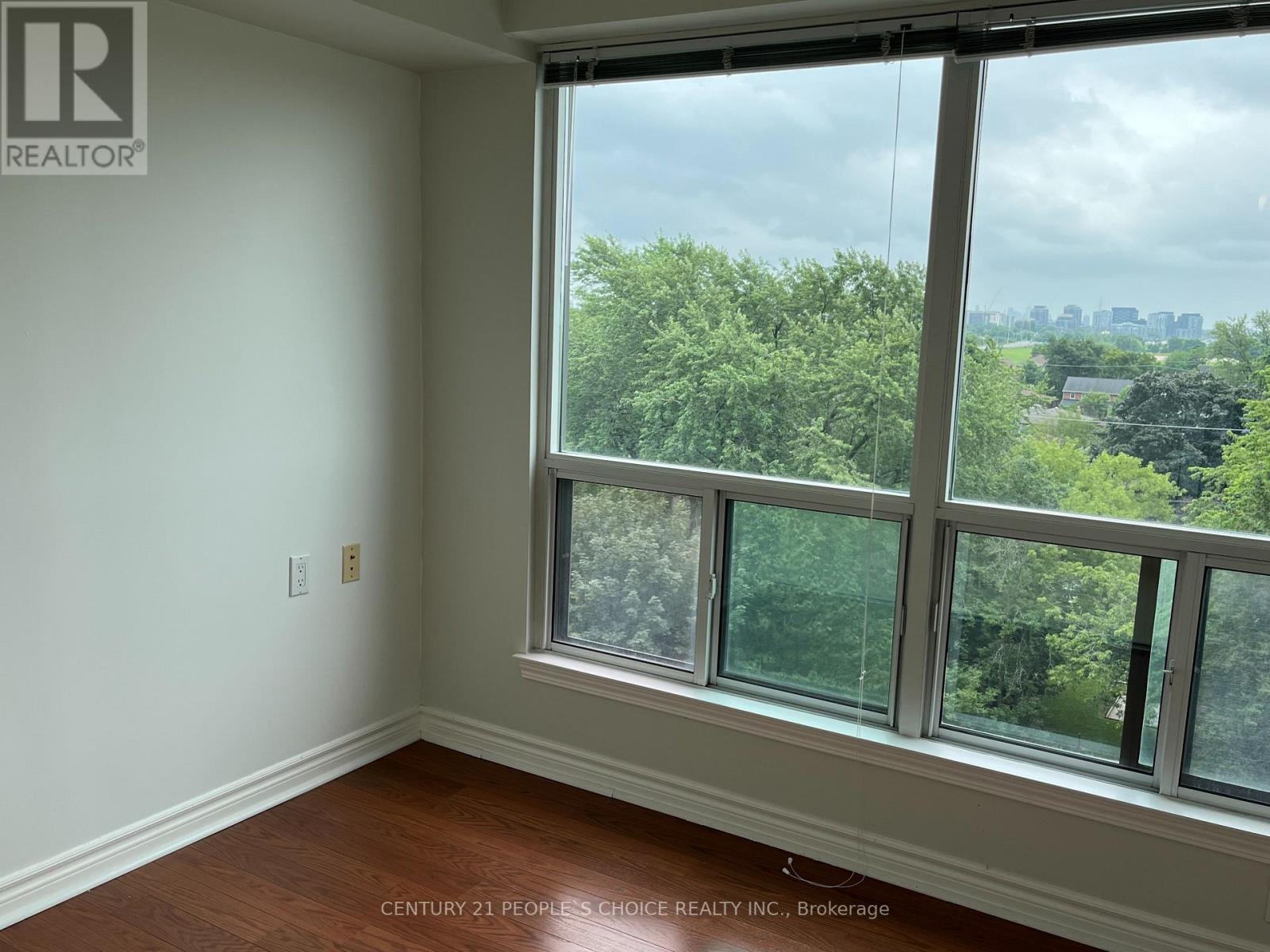 #603 935 SHEPPARD AVENUE W - 16