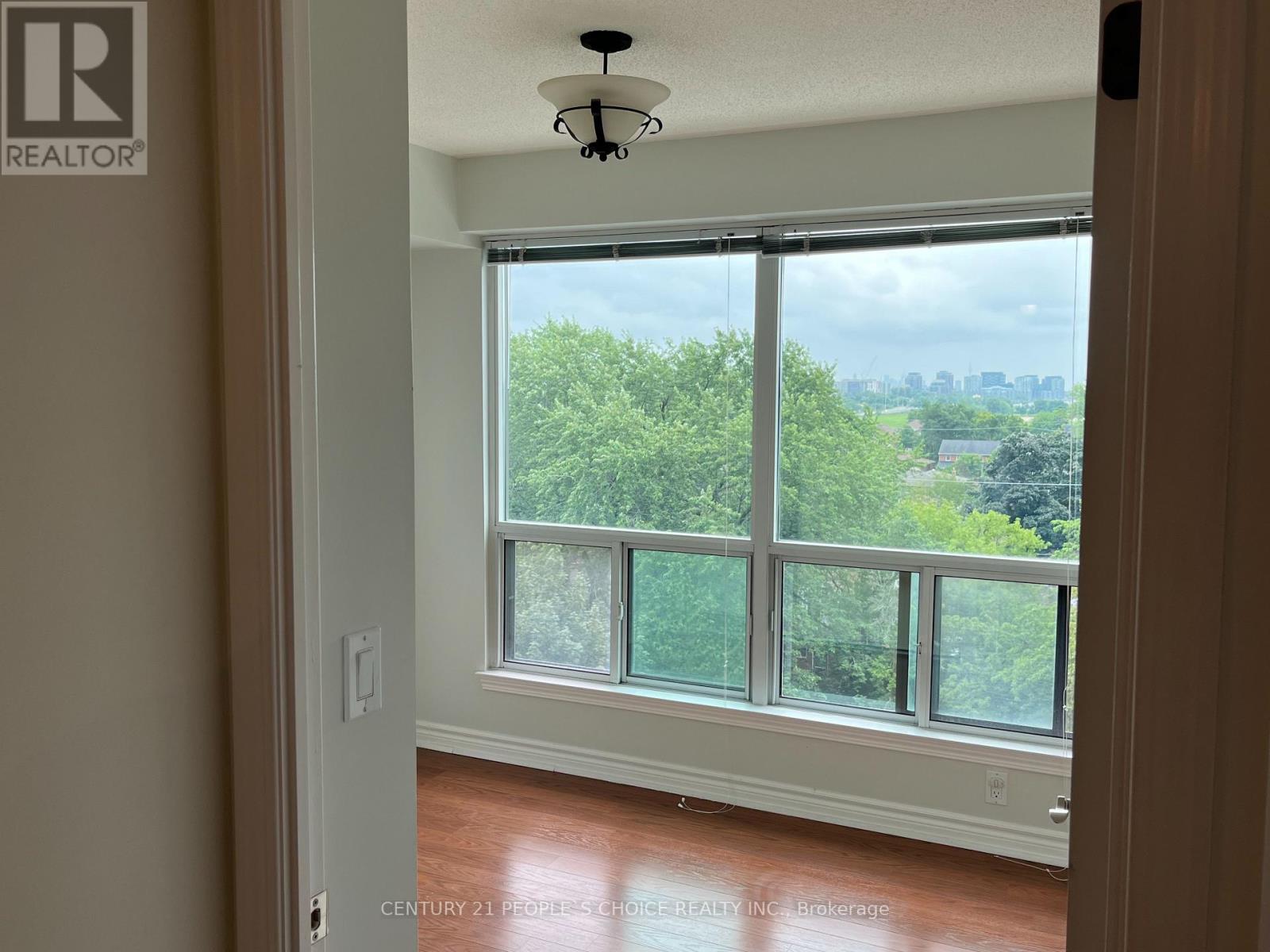 #603 935 SHEPPARD AVENUE W - 20