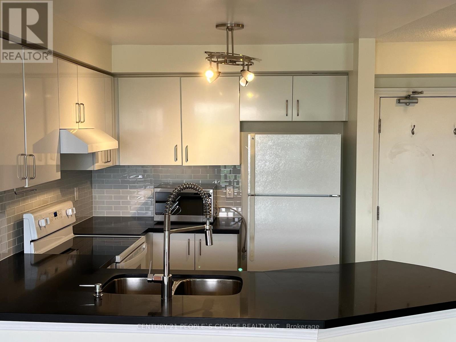 #603 935 SHEPPARD AVENUE W - 23