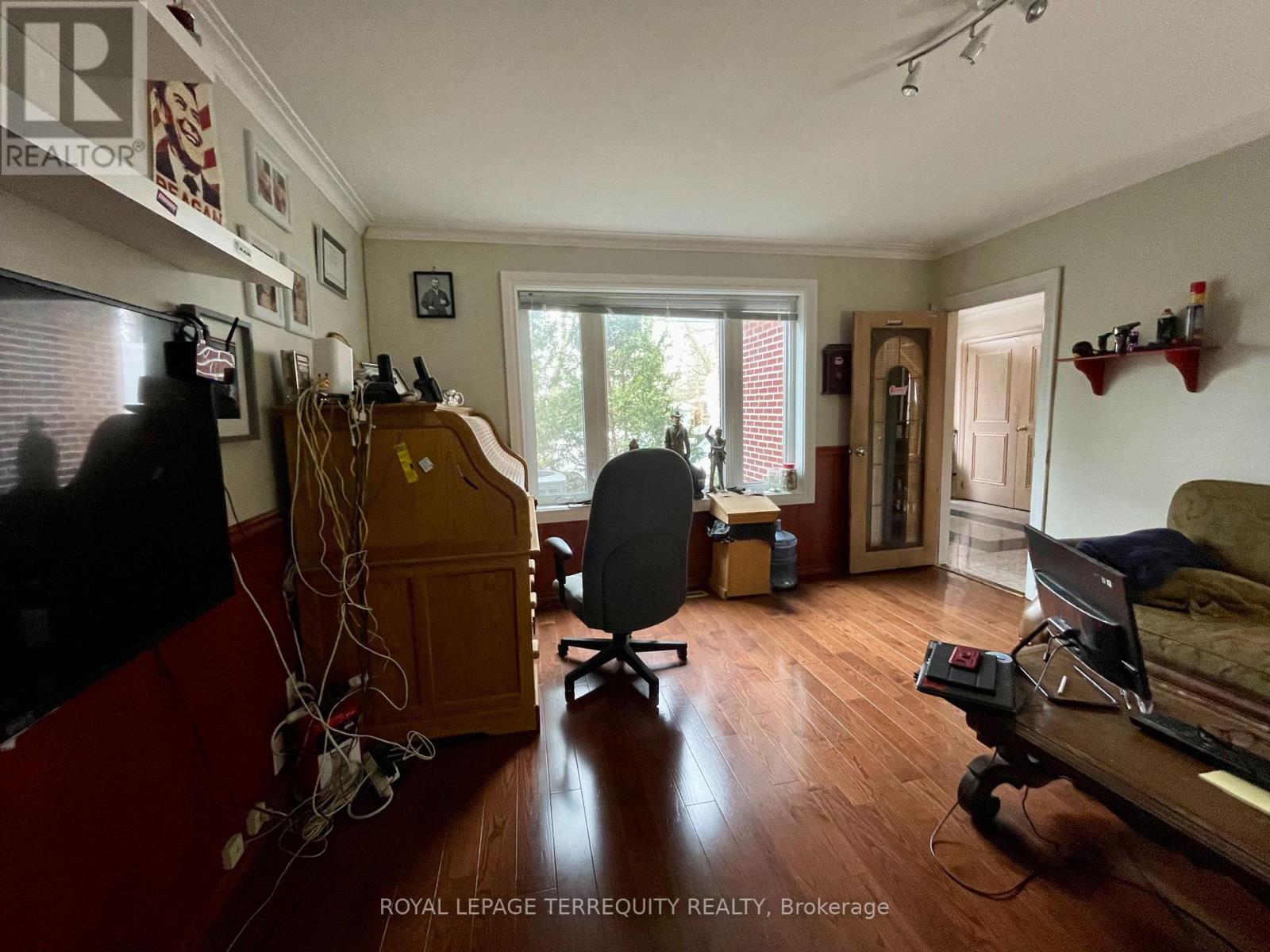 435 DREWRY AVENUE - 16