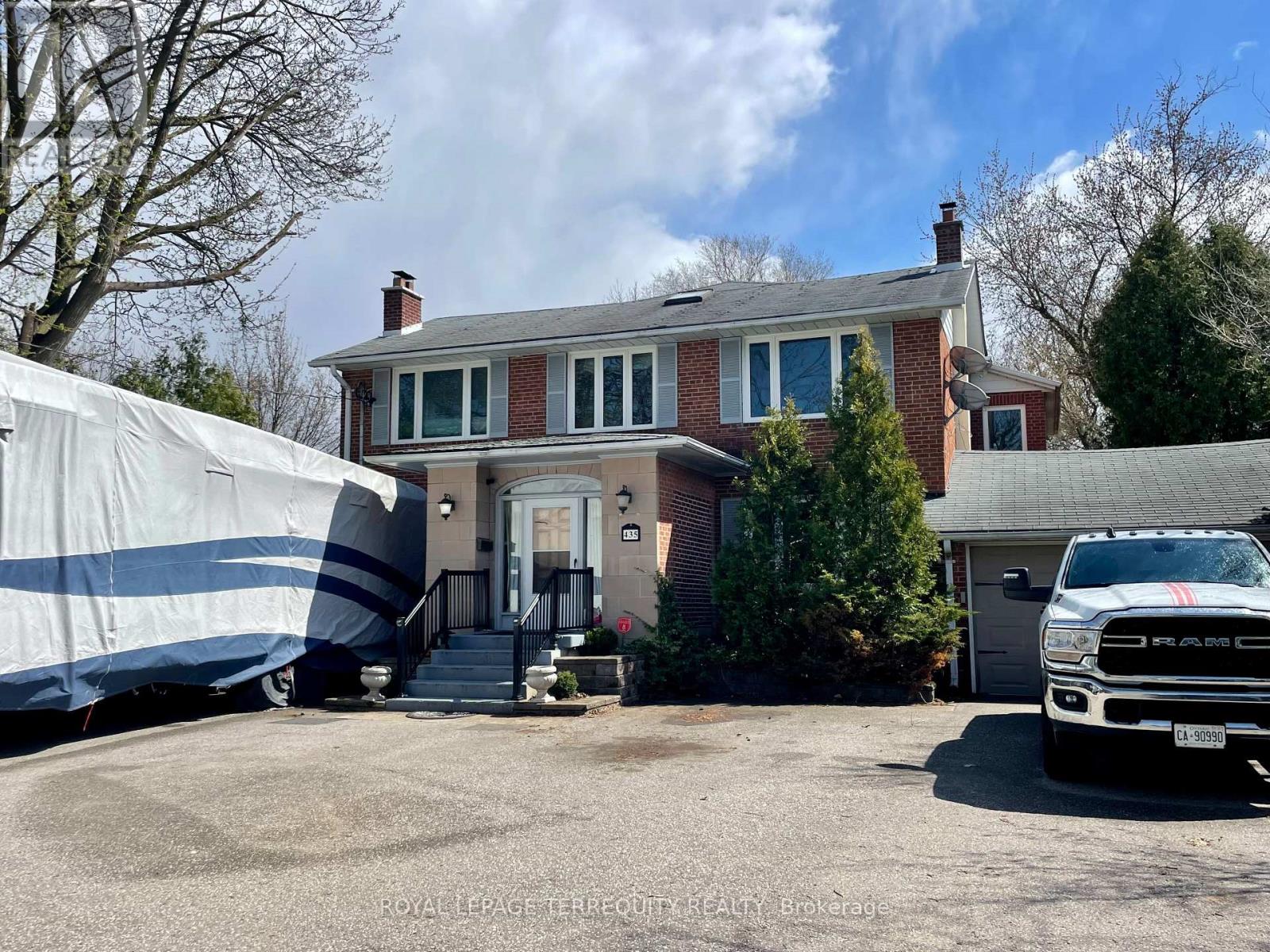 435 DREWRY AVENUE - 2