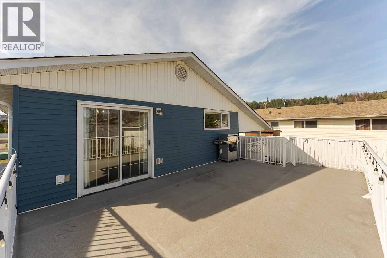 1212 GENEVIEVE CRESCENT - 17