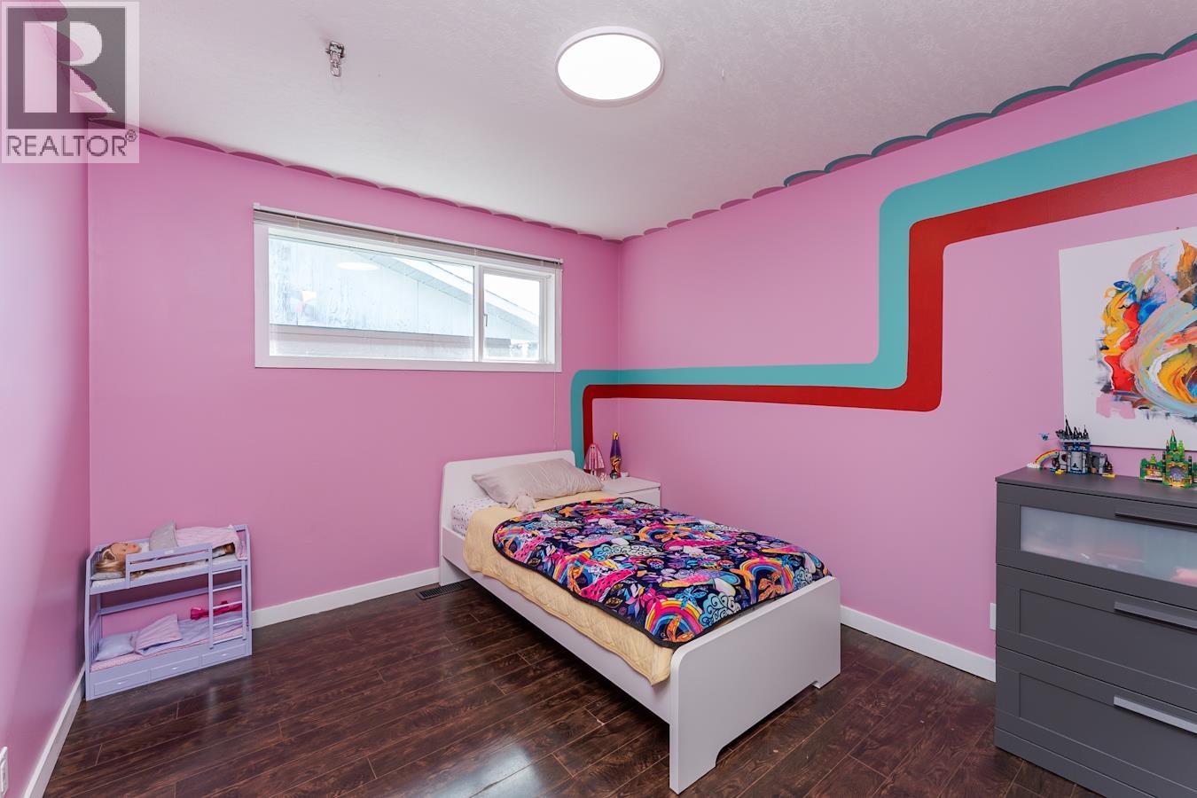 1212 GENEVIEVE CRESCENT - 13