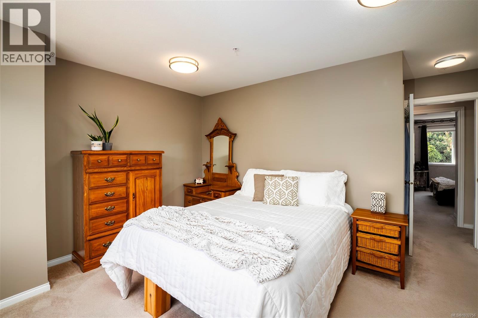 3395 Mariposa Dr - 38