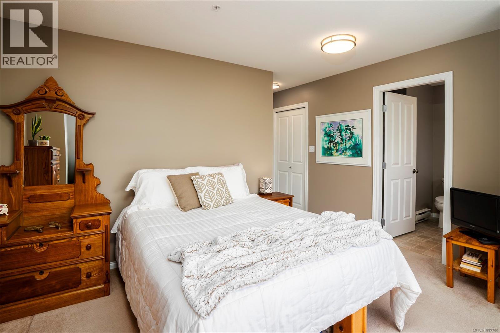 3395 Mariposa Dr - 37