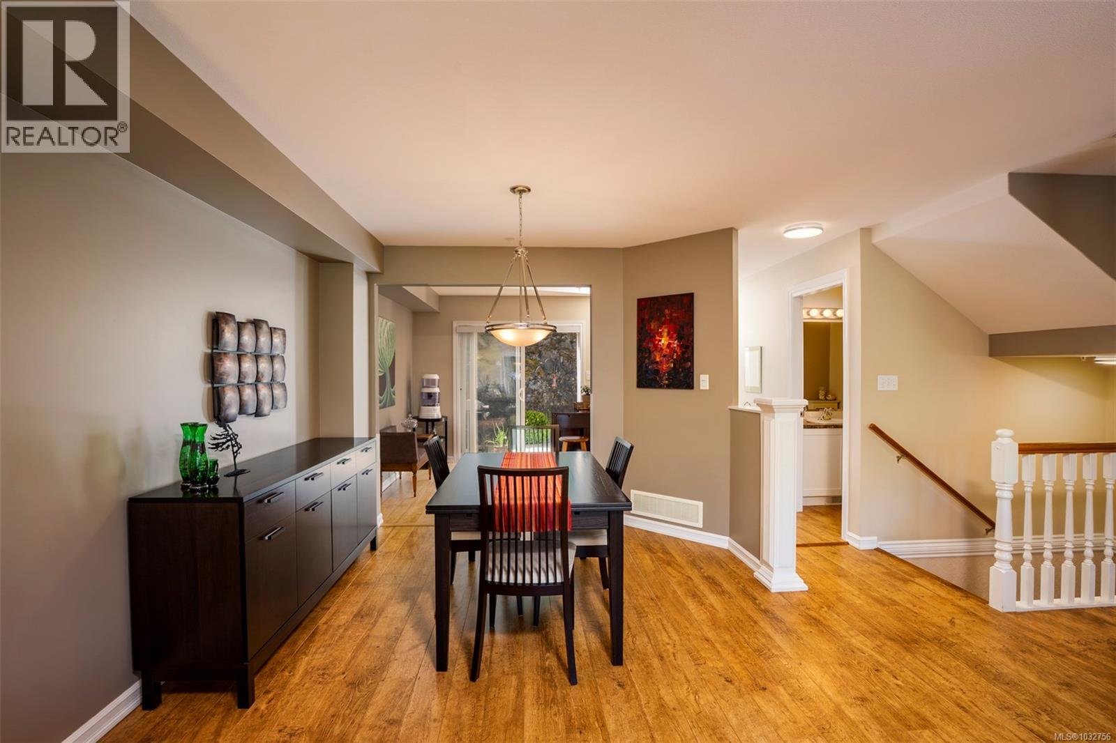 3395 Mariposa Dr - 22