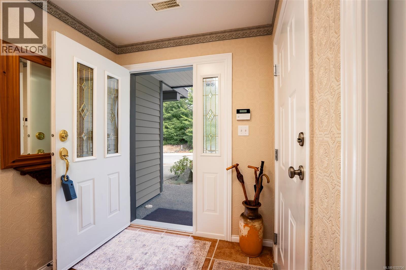 3395 Mariposa Dr - 45