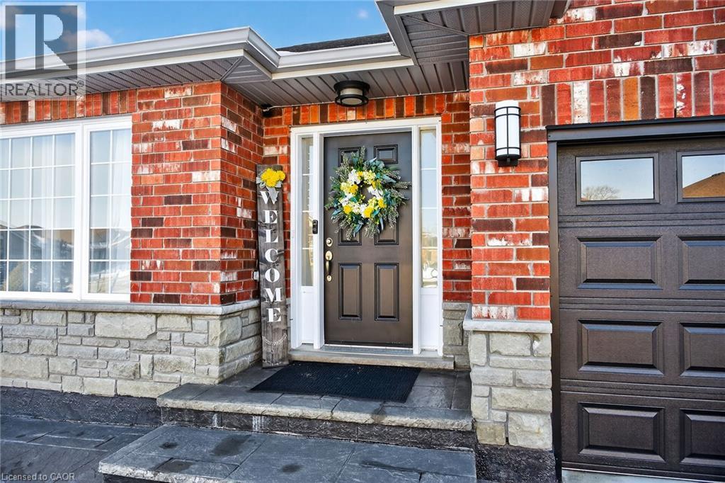 20 LINDA Crescent, Hagersville, Ontario, N0A1H0 — Photo 2