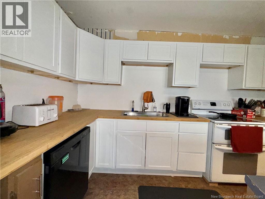 13 Lake Avenue — photo 4