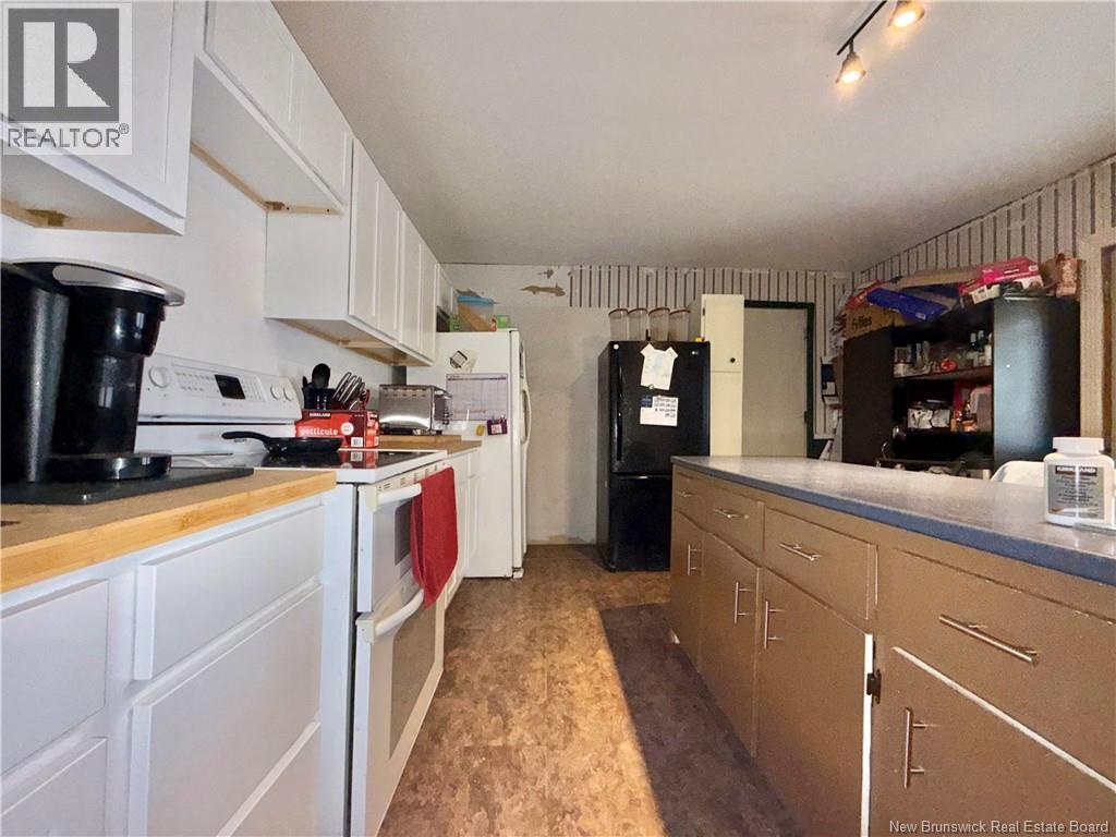 13 Lake Avenue — photo 5