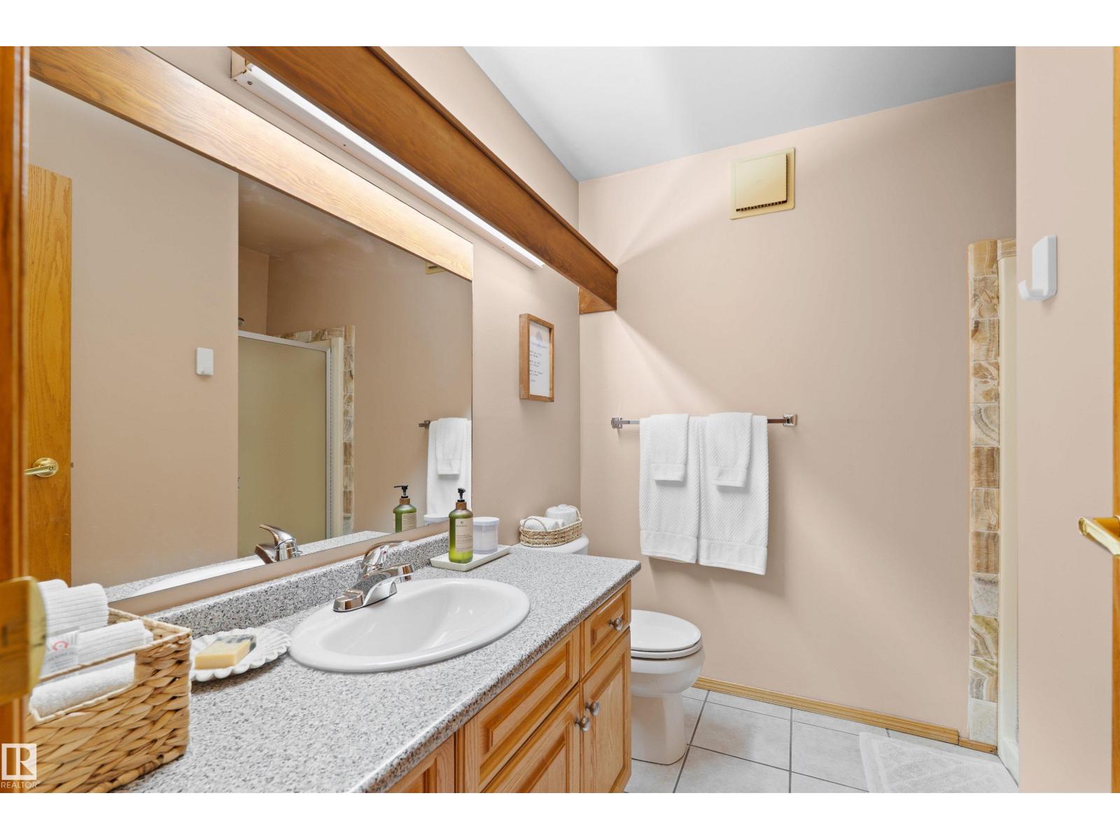 #11 10172 118 ST NW - 14