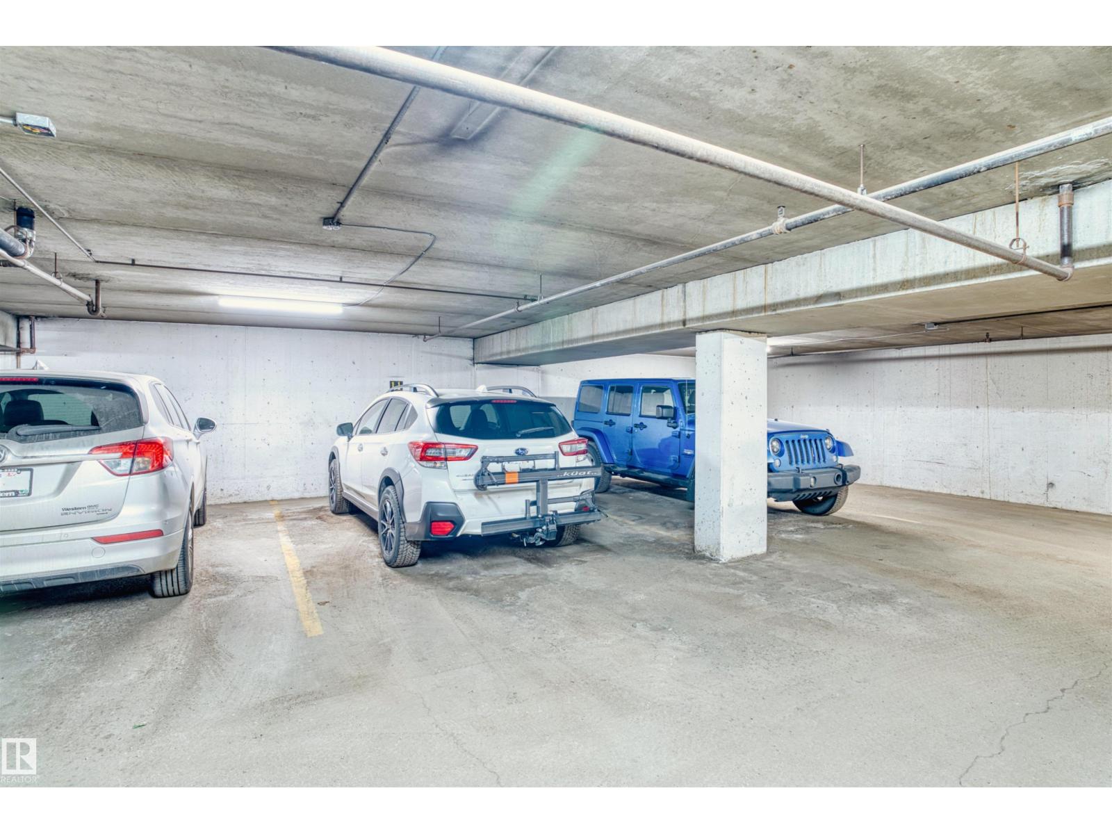 #11 10172 118 ST NW - 16