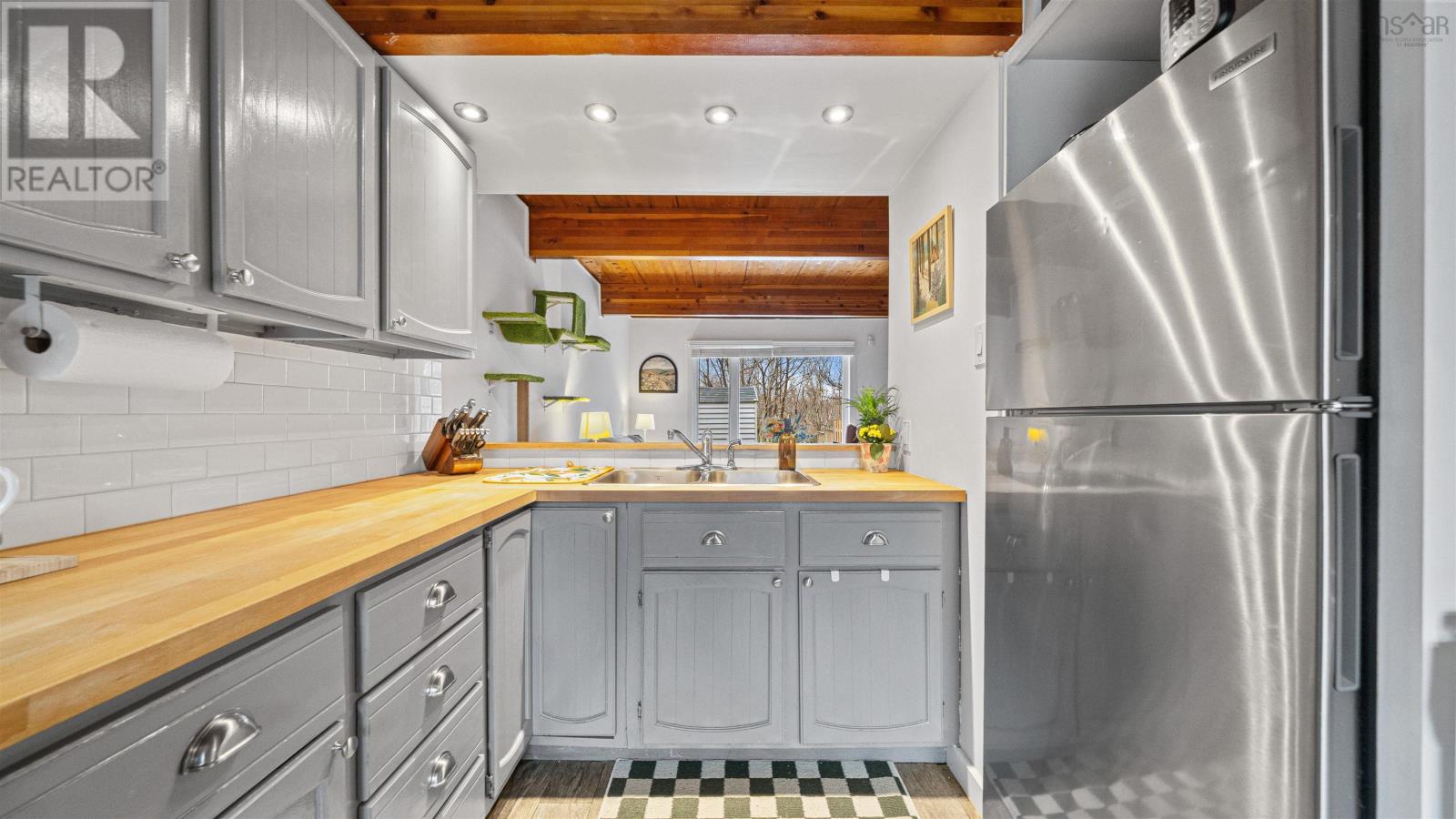 Property 11 of 49 of 107 Cavendish Road