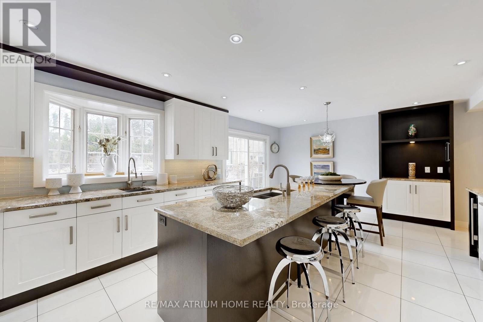 19 LIMCOMBE DRIVE - 14