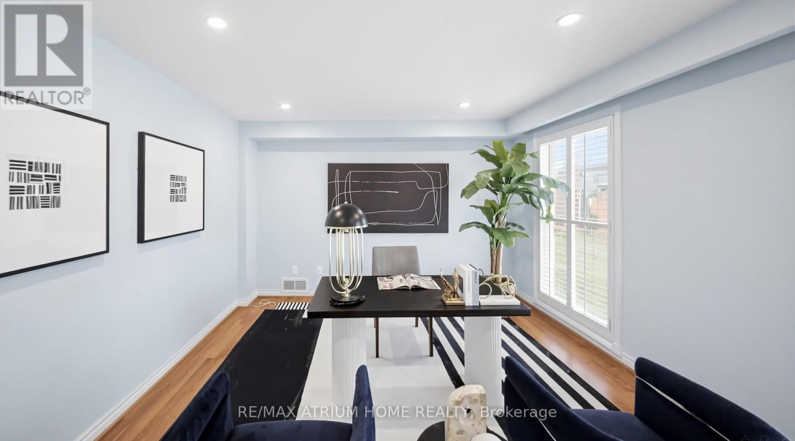 19 LIMCOMBE DRIVE - 21
